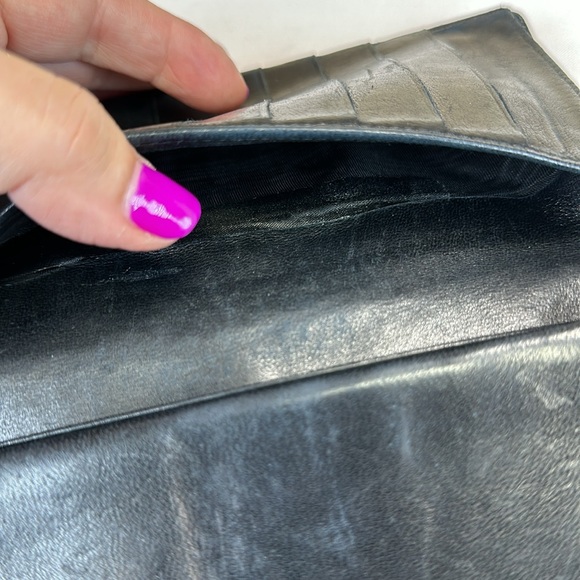 CHANEL CC Caviar Long Wallet Series #6 2000-02 Holds a Phone - Picture 13 of 15